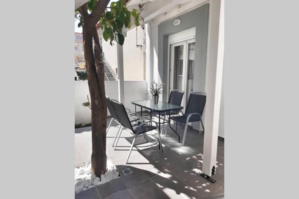 Polychrono New 2 Bedroom Apt. Just By The Sea! Extérieur photo