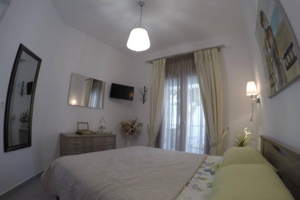 Polychrono New 2 Bedroom Apt. Just By The Sea! Extérieur photo
